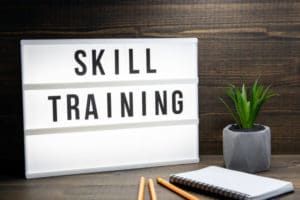 社内資格は取るべき?←順応な社畜にする仕組みなのでいらないって話